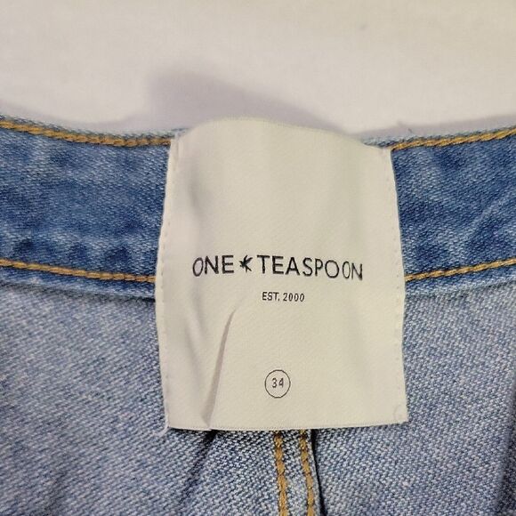One Teaspoon Denim Shorts NWT - Picture 3 of 7
